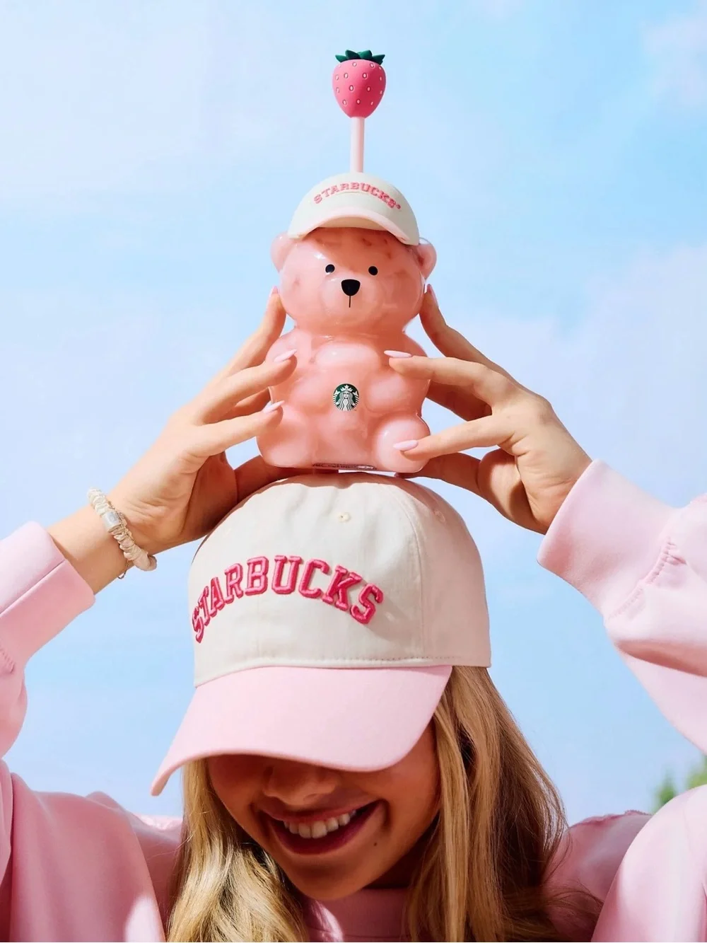 Starbucks Bearista Pink Glass Tumbler Limited Edition Cold Cup Strawberry Topper